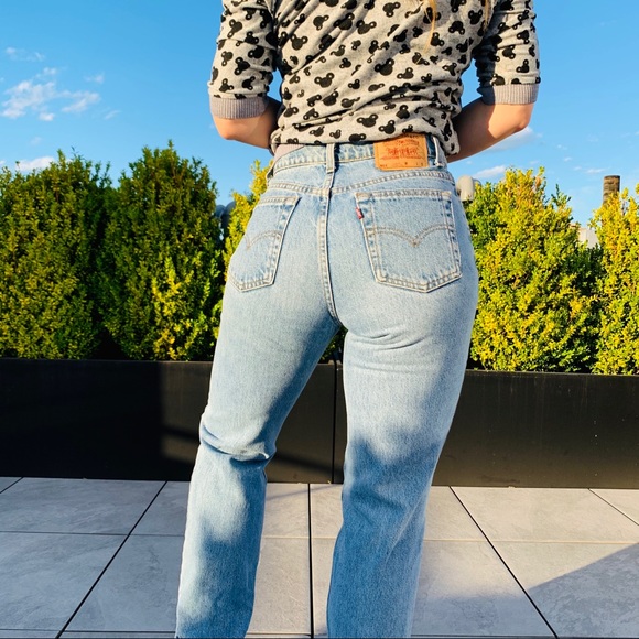 Levi’s 512 Vintage Hi-rise Boyfriend Tapered Jeans - Picture 7 of 15